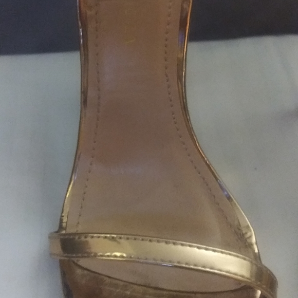 Heels - Picture 4 of 7